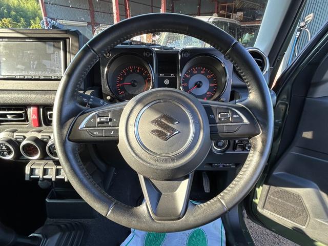 ジムニー XC 4WD ターボ 衝突軽減ブレーキ 社外ナビ シートヒーター Bluetooth クルーズコントロール レーンアシスト LEDヘッドライト ダウンヒルアシストコントロール ETC 地デジ オートライト(5枚目)