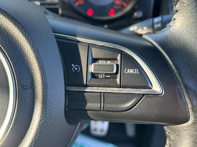 ジムニー XC 4WD ターボ 衝突軽減ブレーキ 社外ナビ シートヒーター Bluetooth クルーズコントロール レーンアシスト LEDヘッドライト ダウンヒルアシストコントロール ETC 地デジ オートライト(9枚目)