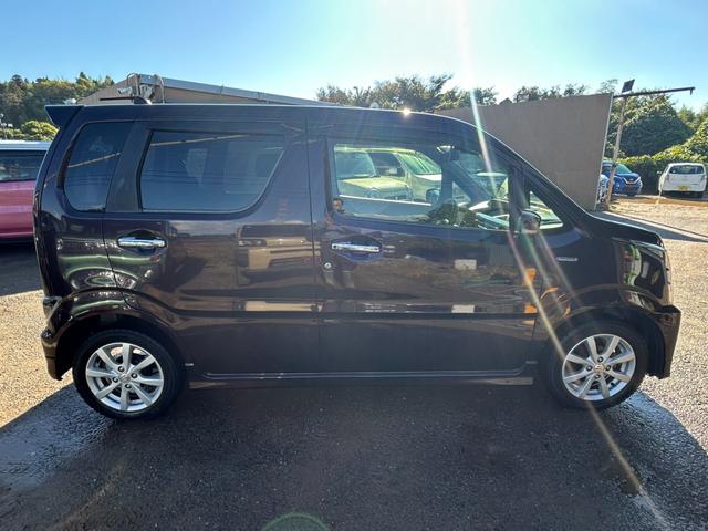 ワゴンＲスティングレー ハイブリッドＸ　衝突軽減ブレーキ　社外ナビ　シートヒーター　レーンアシスト　Ｂｌｕｅｔｏｏｔｈ　ＬＥＤヘッドライト　地デジ　オートライト　ヘッドアップディスプレイ　ステアリングリモコン　アイドリングストップ（18枚目）