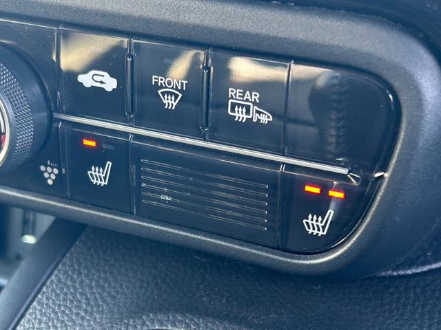 Ｎ－ＢＯＸカスタム Ｇ・Ｌターボホンダセンシング　４ＷＤ　衝突軽減ブレーキ　両側パワースライドドア　９インチ社外ナビ　シートヒーター　アダプティブクルーズコントロール　Ｂｌｕｅｔｏｏｔｈ　フルセグ　レーンアシスト　パドルシフト　ステアリングリモコン（9枚目）