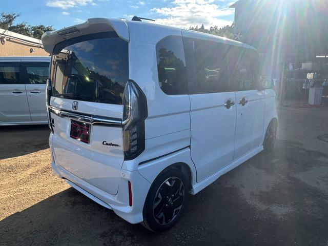 Ｎ－ＢＯＸカスタム Ｇ・Ｌターボホンダセンシング　４ＷＤ　衝突軽減ブレーキ　両側パワースライドドア　９インチ社外ナビ　シートヒーター　アダプティブクルーズコントロール　Ｂｌｕｅｔｏｏｔｈ　フルセグ　レーンアシスト　パドルシフト　ステアリングリモコン（23枚目）
