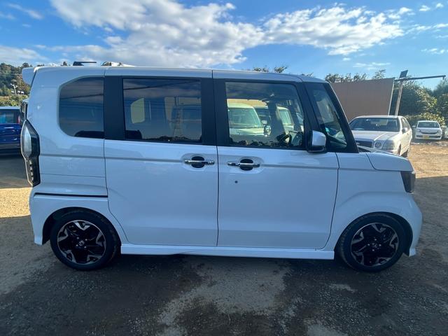 Ｎ－ＢＯＸカスタム Ｇ・Ｌターボホンダセンシング　４ＷＤ　衝突軽減ブレーキ　両側パワースライドドア　９インチ社外ナビ　シートヒーター　アダプティブクルーズコントロール　Ｂｌｕｅｔｏｏｔｈ　フルセグ　レーンアシスト　パドルシフト　ステアリングリモコン（24枚目）