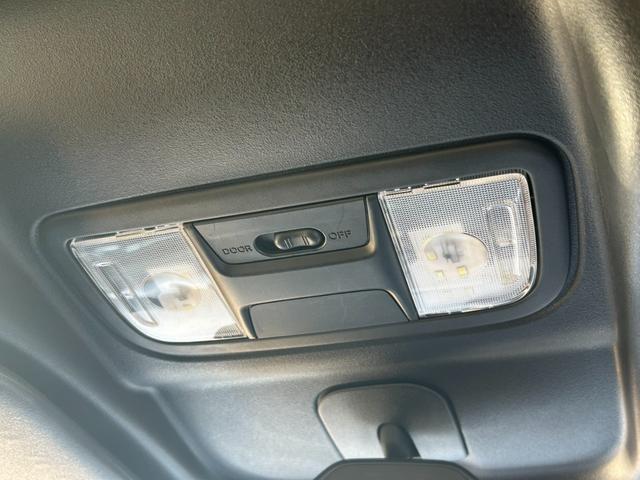 Ｎ－ＢＯＸカスタム Ｇ・Ｌターボホンダセンシング　４ＷＤ　衝突軽減ブレーキ　両側パワースライドドア　９インチ社外ナビ　シートヒーター　アダプティブクルーズコントロール　Ｂｌｕｅｔｏｏｔｈ　フルセグ　レーンアシスト　パドルシフト　ステアリングリモコン（31枚目）