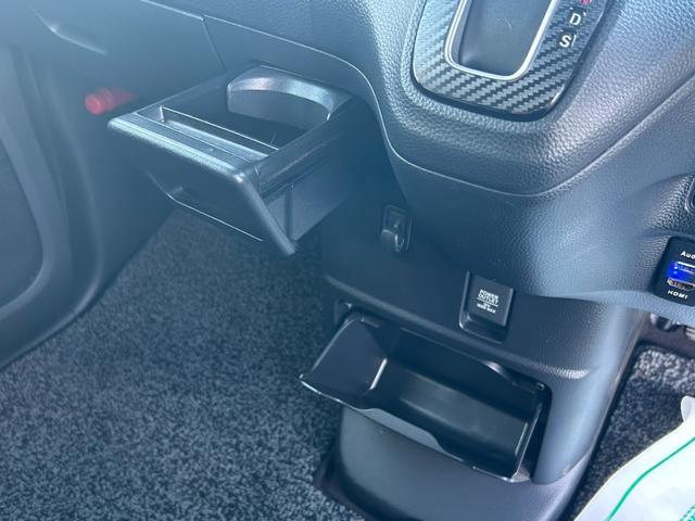 Ｎ－ＢＯＸカスタム Ｇ・Ｌターボホンダセンシング　４ＷＤ　衝突軽減ブレーキ　両側パワースライドドア　９インチ社外ナビ　シートヒーター　アダプティブクルーズコントロール　Ｂｌｕｅｔｏｏｔｈ　フルセグ　レーンアシスト　パドルシフト　ステアリングリモコン（34枚目）