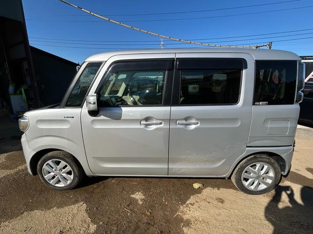 スペーシア ハイブリッドＸ　衝突軽減ブレーキ　両側パワースライドドア　社外ナビ　バックカメラ　Ｂｌｕｅｔｏｏｔｈ　シートヒーター　コーナーセンサー　レーンアシスト　ＥＴＣ　オートライト　スマートキー　プッシュスタート（18枚目）