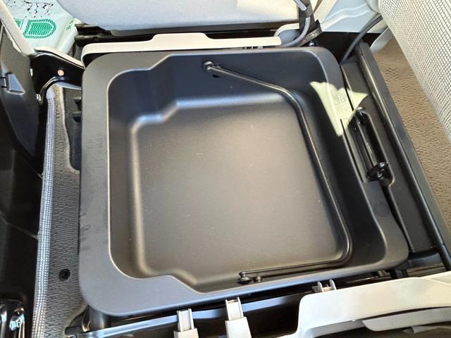 スペーシア ハイブリッドＸ　衝突軽減ブレーキ　両側パワースライドドア　社外ナビ　バックカメラ　Ｂｌｕｅｔｏｏｔｈ　シートヒーター　コーナーセンサー　レーンアシスト　ＥＴＣ　オートライト　スマートキー　プッシュスタート（50枚目）