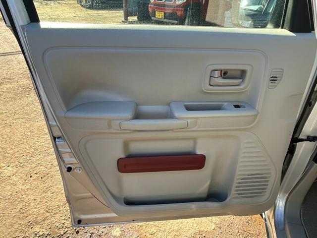 スペーシア ハイブリッドＸ　衝突軽減ブレーキ　両側パワースライドドア　社外ナビ　バックカメラ　Ｂｌｕｅｔｏｏｔｈ　シートヒーター　コーナーセンサー　レーンアシスト　ＥＴＣ　オートライト　スマートキー　プッシュスタート（52枚目）