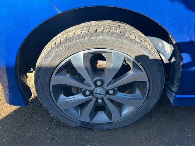 デイズルークス ハイウェイスター　Ｘ　Ｖセレクション　エマージェンシーブレーキ　両側パワースライドドア　純正ナビ　アラウンドビューモニター　Ｂｌｕｅｔｏｏｔｈ　フルセグ　ＨＩＤヘッドライト　アイドリングストップ　ステアリングリモコン　スマートキー（50枚目）