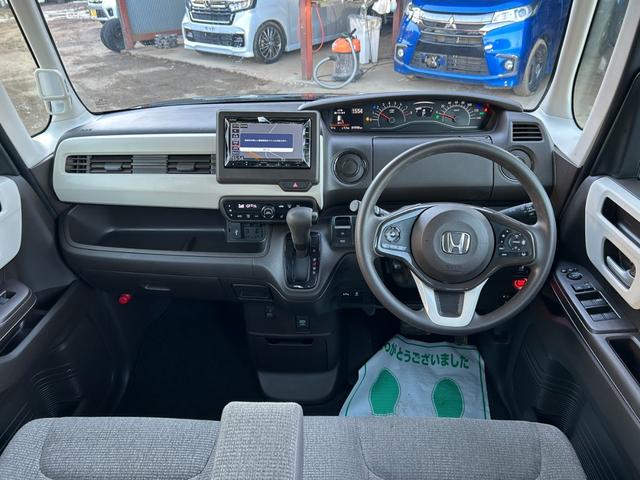 Ｎ－ＢＯＸ Ｌ　ホンダセンシング　純正ナビ　バックカメラ　シートヒーター　Ｂｌｕｅｔｏｏｔｈ　アダプティブクルーズコントロール　パワースライドドア　ＬＥＤヘッドライト　フルセグ　レーンキープ　コーナーセンサー（4枚目）