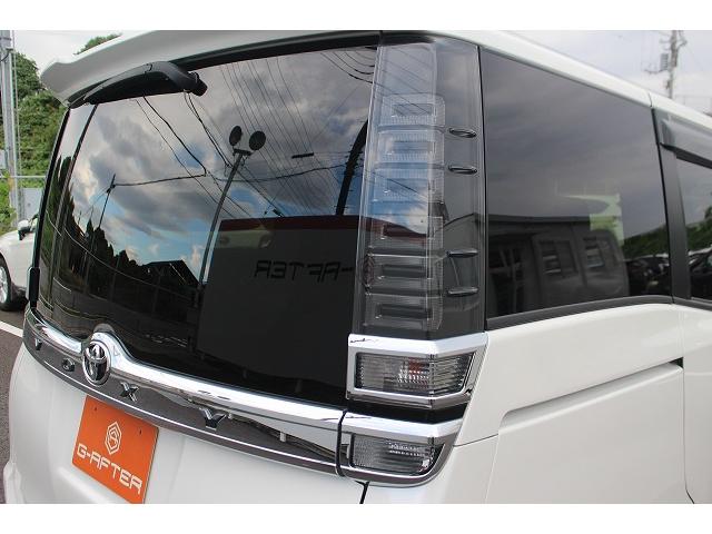 ヴォクシー ＺＳ　煌　７人乗り／純正９型ナビ／ＴＶ／両側電動／セーフティＣ／Ｂカメラ／ＬＥＤ／クルコン（12枚目）