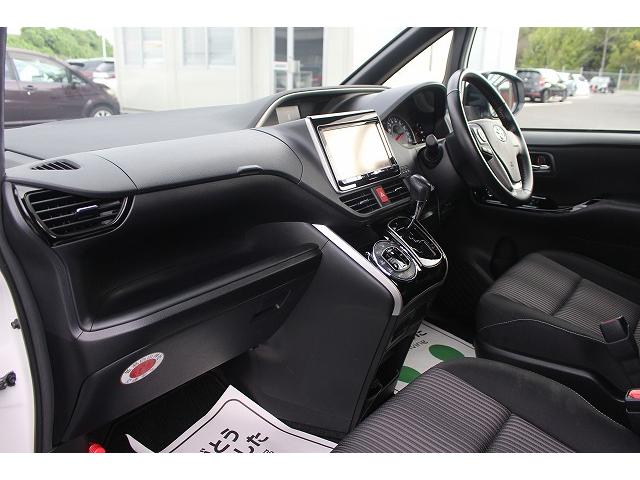 ヴォクシー ＺＳ　煌　７人乗り／純正９型ナビ／ＴＶ／両側電動／セーフティＣ／Ｂカメラ／ＬＥＤ／クルコン（29枚目）