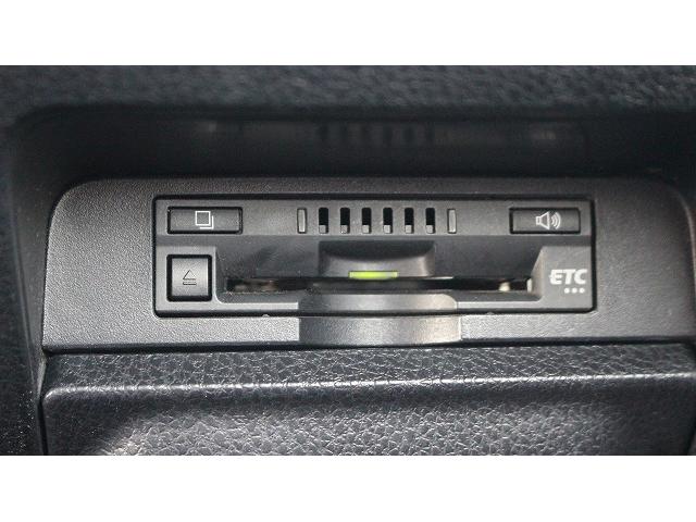 ヴォクシー Ｖ　後期型／９型ナビ／ＴＶ／後席モニター／両側電動／ＥＴＣ／ＬＥＤ／クルコン／（51枚目）