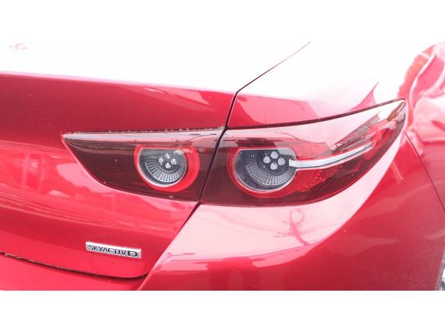 ＭＡＺＤＡ３セダン ＸＤプロアクティブ　ツーリングセレクション　純正ナビ／地デジ／電動シート／衝突軽減／ＬＥＤ／ＥＴＣ／シートヒーター／Ｂカメラ（14枚目）