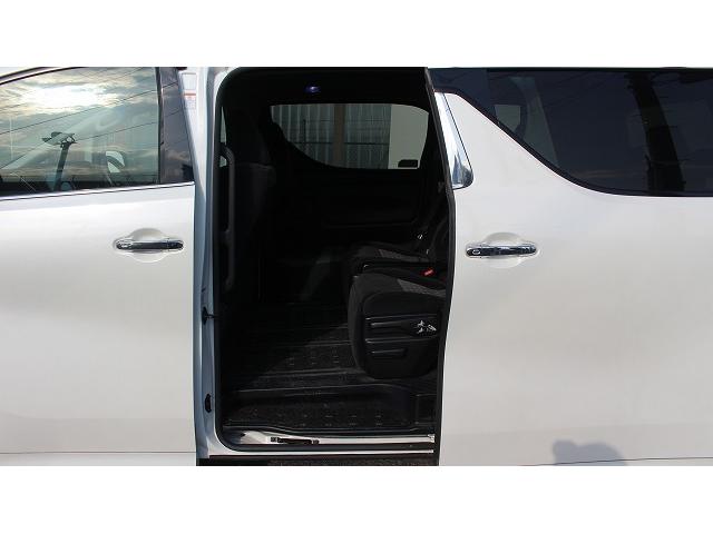 アルファード ２．５Ｓ　１オーナー／１０型ナビ／両側電動／７人乗／運転支援／クルコン／ＬＥＤ（31枚目）