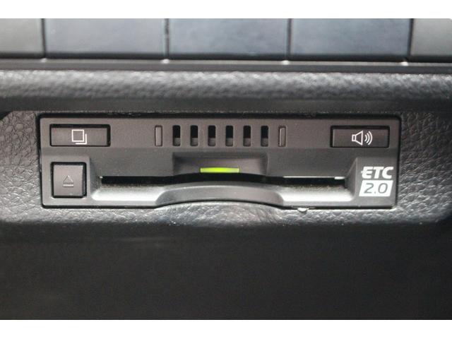 カローラスポーツ ハイブリッドＧ　Ｚ　純正ディスプレイオーディオ　禁煙車　オプティトロンメーター　レッドステッチ入りブラックファブリックシート　クルーズコントロール　純正１８インチダークグレーメタリック塗装切削光輝アルミホイール（4枚目）