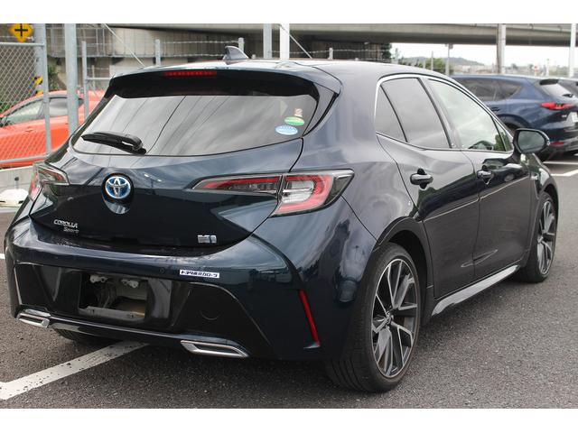 カローラスポーツ ハイブリッドＧ　Ｚ　純正ディスプレイオーディオ　禁煙車　オプティトロンメーター　レッドステッチ入りブラックファブリックシート　クルーズコントロール　純正１８インチダークグレーメタリック塗装切削光輝アルミホイール（11枚目）