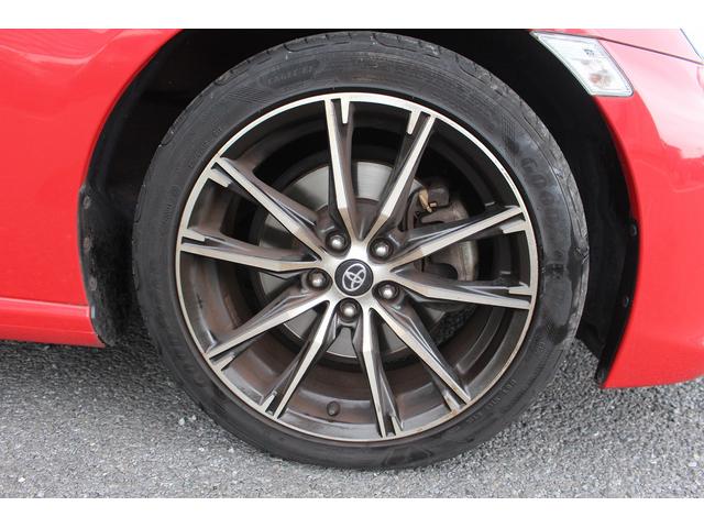 ８６ ＧＴリミテッド　純正ナビ　革＆アルカンターラコンビシート　禁煙車　シートヒーター　ＬＥＤヘッドライト　リアフォグランプ　バックカメラ　クルーズコントロール　ＥＴＣ　電動格納ミラー　Ｂｌｕｅｔｏｏｔｈ接続（25枚目）