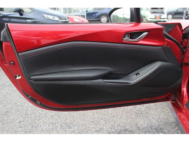 ロードスター S 6速マニュアル車/純正コンパクトディスク/手動ソフトトップ/LEDヘッドライト/ETC/スマートキープッシュスタート/USBソケット/純正16インチアルミホイール/(24枚目)