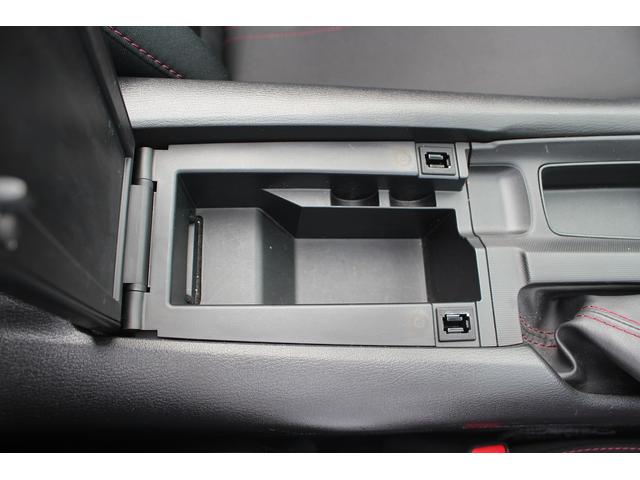 ロードスター S 6速マニュアル車/純正コンパクトディスク/手動ソフトトップ/LEDヘッドライト/ETC/スマートキープッシュスタート/USBソケット/純正16インチアルミホイール/(50枚目)