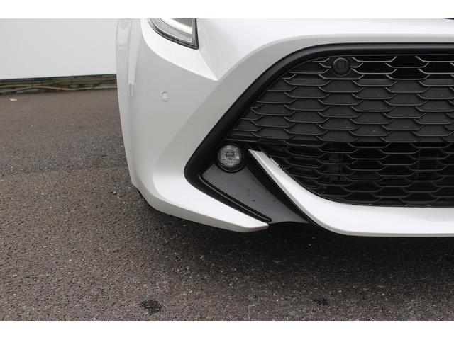 カローラスポーツ ハイブリッドＧ　スタイル　５０ミリオンエディション　純正ナビ／ＴＶ／バックカメラ／ＥＴＣ／シートヒーター／ハーフレザー／レーダークルコン／プッシュスタート／ＬＥＤヘッドライト／レーダークルーズコントロール／衝突軽減ブレーキ／フォグライト（17枚目）