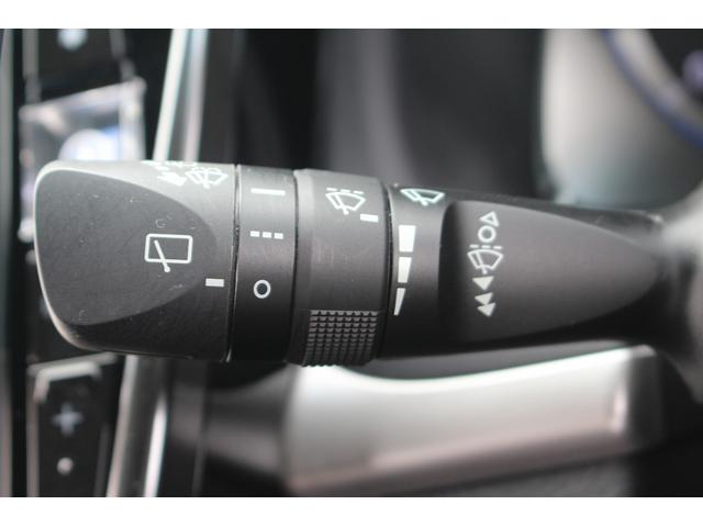 ハリアー エレガンス　後期型／ＡＬＰＩＮＥ１０型ナビ／バックカメラ／地上デジタル放送／ＥＴＣ／レーダークルーズコントロール／ハーフレザーシート／プッシュスタート／電動格納ミラー／衝突軽減ブレーキ／（59枚目）