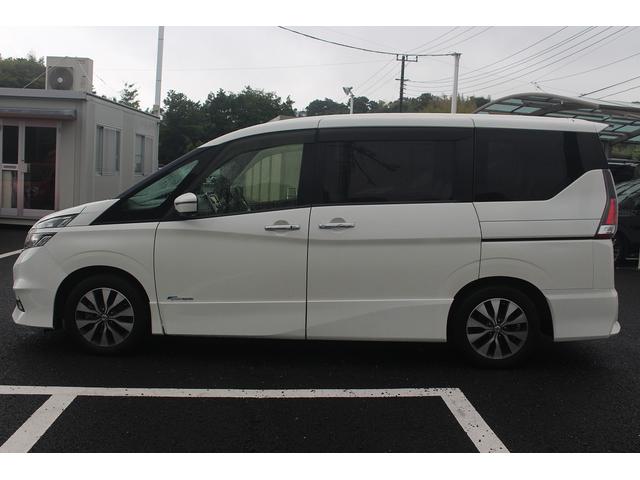 セレナ ハイウェイスター 純正ナビ/全周囲カメラ/地デジ/ETC/クルーズコントロール/両側電動スライドドア/LEDヘッドライト/プッシュスタート/電動格納ミラー/フォグライト/純正16インチアルミホイール(11枚目)