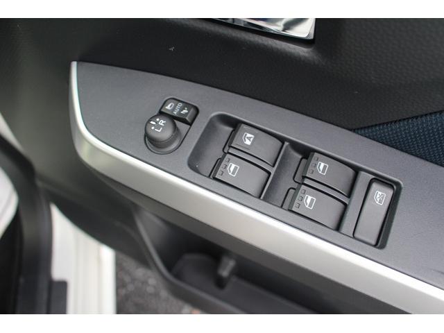 ルーミー カスタムG-T 純正ナビ 禁煙車 フルセグTV スマートキー プッシュスタート LEDヘッドライト LEDフォグランプ ETC2.0 衝突軽減ブレーキ レーダークルーズコントロール 電動格納ミラー(69枚目)