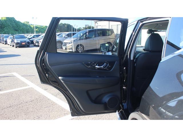 エクストレイル ２０Ｘ　純正９型ナビ／後席フリップダウンモニター／地上デジタル放送／全周囲カメラ／プロパイロット／電動リアゲート／ＥＴＣ／ＬＥＤヘッドライト／クリアランスソナー／プッシュスタート／（43枚目）