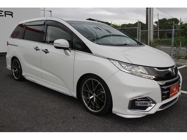 オデッセイ アブソルート・ホンダセンシング　純正ナビ／ホンダセンシング／Ｂカメラ／ＴＥＩＮ車高調／ＴＶ／社外１９インチアルミホイール／ＥＴＣ２．０／Ｂｌｕｅｔｏｏｔｈ接続／スマートキー／プッシュスタート／電動格納ミラー／（4枚目）