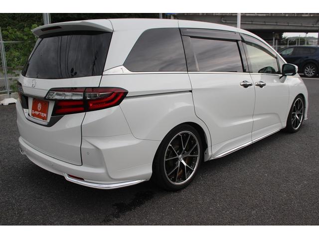 オデッセイ アブソルート・ホンダセンシング　純正ナビ／ホンダセンシング／Ｂカメラ／ＴＥＩＮ車高調／ＴＶ／社外１９インチアルミホイール／ＥＴＣ２．０／Ｂｌｕｅｔｏｏｔｈ接続／スマートキー／プッシュスタート／電動格納ミラー／（6枚目）