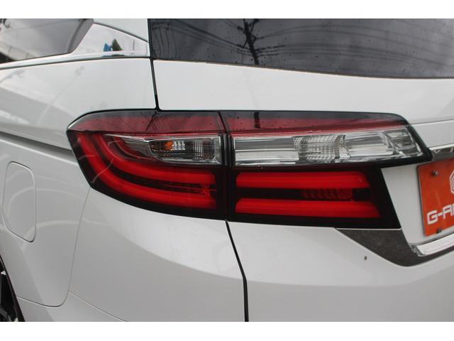 オデッセイ アブソルート・ホンダセンシング　純正ナビ／ホンダセンシング／Ｂカメラ／ＴＥＩＮ車高調／ＴＶ／社外１９インチアルミホイール／ＥＴＣ２．０／Ｂｌｕｅｔｏｏｔｈ接続／スマートキー／プッシュスタート／電動格納ミラー／（14枚目）