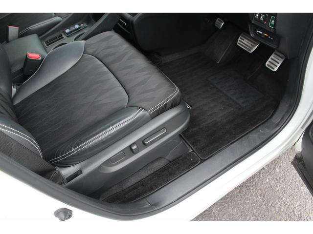 オデッセイ アブソルート・ホンダセンシング　純正ナビ／ホンダセンシング／Ｂカメラ／ＴＥＩＮ車高調／ＴＶ／社外１９インチアルミホイール／ＥＴＣ２．０／Ｂｌｕｅｔｏｏｔｈ接続／スマートキー／プッシュスタート／電動格納ミラー／（22枚目）