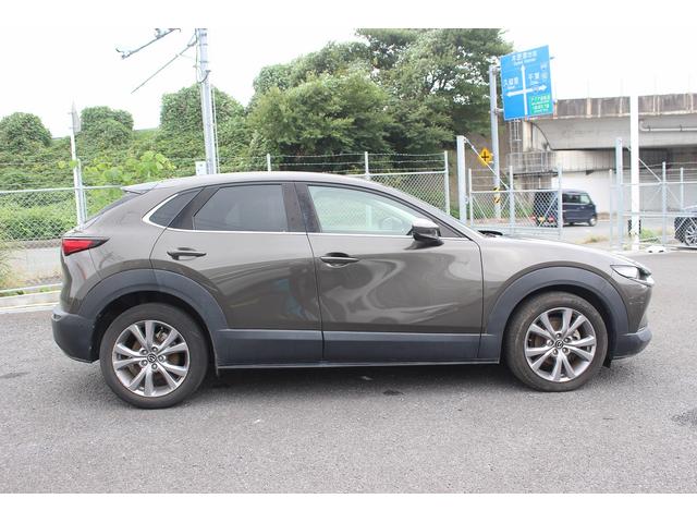 ＣＸ－３０ ＸＤ　Ｌパッケージ　純正ナビ／ＴＶ／３６０°カメラ／セーフティパッケージ／電動リアゲート／温熱白革シート／ＬＥＤヘッドライト／ＥＴＣ／スマートキー／プッシュスタート／電動格納ミラー／（10枚目）