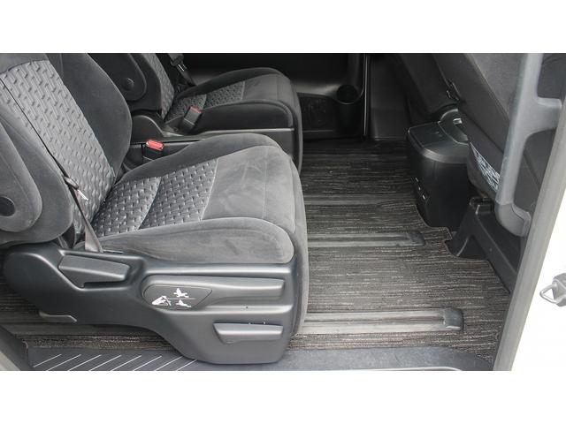 アルファード ３．５ＳＡ　モデリスタエアロ／後席モニター／ＪＢＬ９型ナビゲーション／バックカメラ／地上デジタル放送／７人乗り／両側電動スライドドア／ＬＥＤヘッドライト／クルーズコントロール／自動駐車システム／ＥＴＣ／（34枚目）