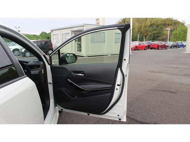 カローラツーリング ハイブリッド ダブルバイビー 純正ディスプレイオーディオ 禁煙車 地上デジタル放送 バックカメラ ハーフレザーシート LEDヘッドライト ETC レーダークルーズコントロール プッシュスタート 純正アルミホイール(28枚目)