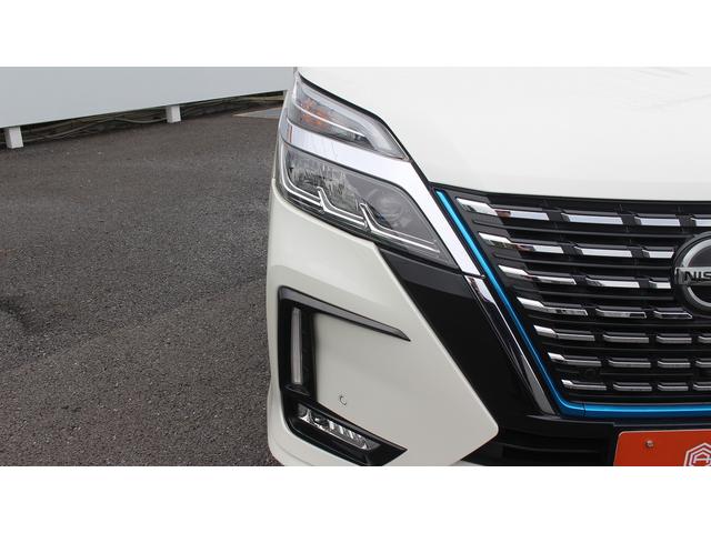 セレナ e-パワー ハイウェイスターG 純正10型ナビ 禁煙車 フルセグ アラウンドビューモニターカメラ プロパイロット 両側電動スライドドア インテリジェントルームミラー ブラック合革シート 電動パーキングブレーキ(17枚目)