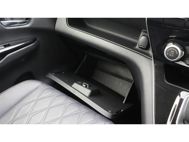 セレナ e-パワー ハイウェイスターG 純正10型ナビ 禁煙車 フルセグ アラウンドビューモニターカメラ プロパイロット 両側電動スライドドア インテリジェントルームミラー ブラック合革シート 電動パーキングブレーキ(74枚目)