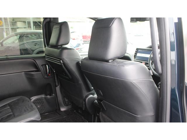 エスクァイア ハイブリッドGiプレミアムパッケジブラックテーラード 純正10型ナビ 禁煙車 フリップダウンモニター フルセグ バックカメラ クルーズコントロール LEDヘッドライト 両側電動スライドドア シートヒーター スモークメッキフロントグリル(34枚目)