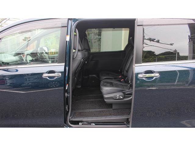 エスクァイア ハイブリッドGiプレミアムパッケジブラックテーラード 純正10型ナビ 禁煙車 フリップダウンモニター フルセグ バックカメラ クルーズコントロール LEDヘッドライト 両側電動スライドドア シートヒーター スモークメッキフロントグリル(42枚目)