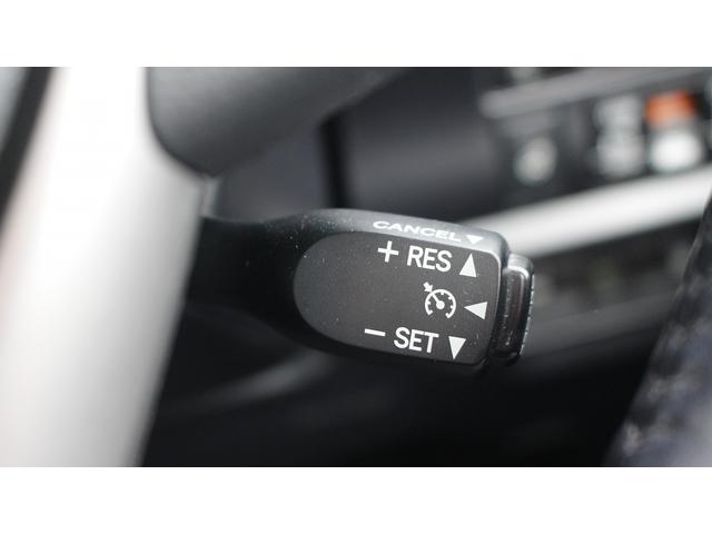 エスクァイア ハイブリッドGiプレミアムパッケジブラックテーラード 純正10型ナビ 禁煙車 フリップダウンモニター フルセグ バックカメラ クルーズコントロール LEDヘッドライト 両側電動スライドドア シートヒーター スモークメッキフロントグリル(60枚目)