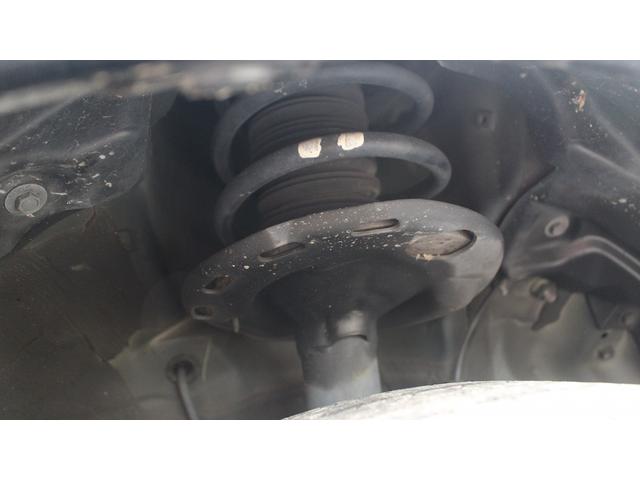 エスクァイア ハイブリッドGiプレミアムパッケジブラックテーラード 純正10型ナビ 禁煙車 フリップダウンモニター フルセグ バックカメラ クルーズコントロール LEDヘッドライト 両側電動スライドドア シートヒーター スモークメッキフロントグリル(72枚目)