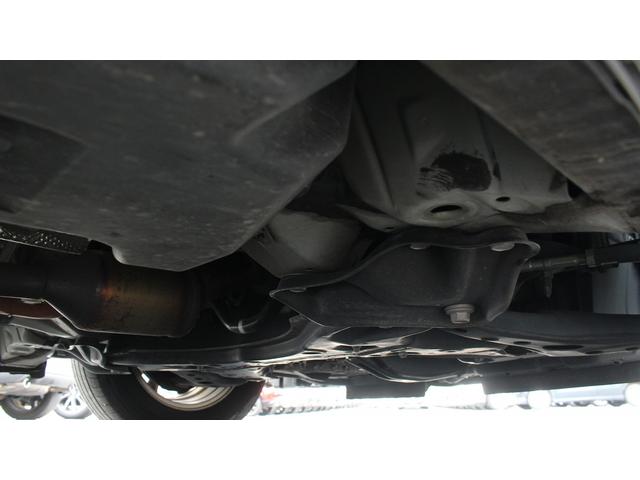 エスクァイア ハイブリッドGiプレミアムパッケジブラックテーラード 純正10型ナビ 禁煙車 フリップダウンモニター フルセグ バックカメラ クルーズコントロール LEDヘッドライト 両側電動スライドドア シートヒーター スモークメッキフロントグリル(74枚目)