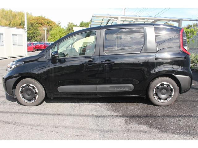 シエンタ ハイブリッドＺ　メーカーディスプレイオーディオ　禁煙車　バックカメラ　トヨタセーフティセンス　ハンズフリー両側パワースライドドア　ＥＴＣ２．０　ＬＥＤヘッドライト　スマートキー　プッシュスタート（10枚目）