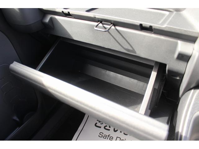 シエンタ ハイブリッドＺ　メーカーディスプレイオーディオ　禁煙車　バックカメラ　トヨタセーフティセンス　ハンズフリー両側パワースライドドア　ＥＴＣ２．０　ＬＥＤヘッドライト　スマートキー　プッシュスタート（60枚目）