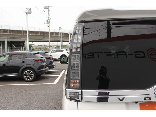 ヴォクシー ハイブリッドＺＳ　雹害　ＡＬＰＩＮＥ１０型ナビ　禁煙車　バックカメラ　フルセグＴＶ　ＥＴＣ　トヨタセーフティセンス　Ｂｌｕｅｔｏｏｔｈ接続　ｉｓｔｏｐ　両滴ワイパー　プッシュスタート　電動スライドドア（20枚目）