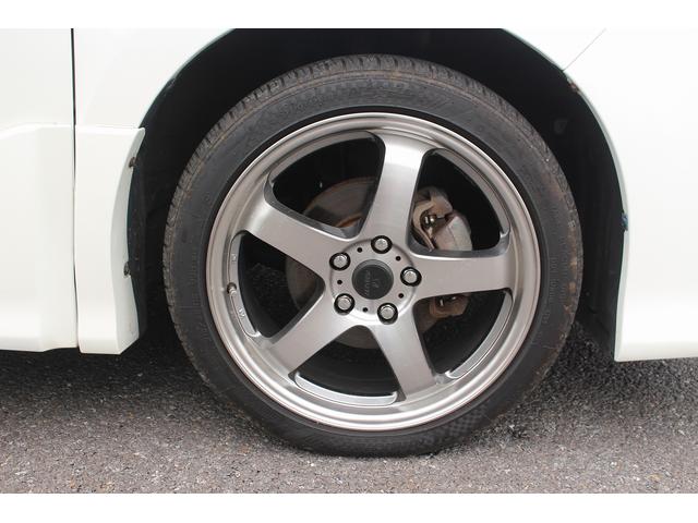 ヴォクシー ハイブリッドＺＳ　雹害　ＡＬＰＩＮＥ１０型ナビ　禁煙車　バックカメラ　フルセグＴＶ　ＥＴＣ　トヨタセーフティセンス　Ｂｌｕｅｔｏｏｔｈ接続　ｉｓｔｏｐ　両滴ワイパー　プッシュスタート　電動スライドドア（22枚目）