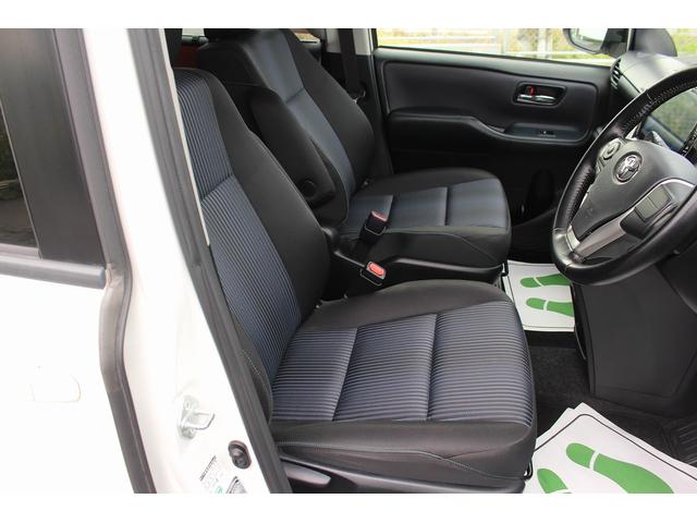 ヴォクシー ハイブリッドＺＳ　雹害　ＡＬＰＩＮＥ１０型ナビ　禁煙車　バックカメラ　フルセグＴＶ　ＥＴＣ　トヨタセーフティセンス　Ｂｌｕｅｔｏｏｔｈ接続　ｉｓｔｏｐ　両滴ワイパー　プッシュスタート　電動スライドドア（32枚目）