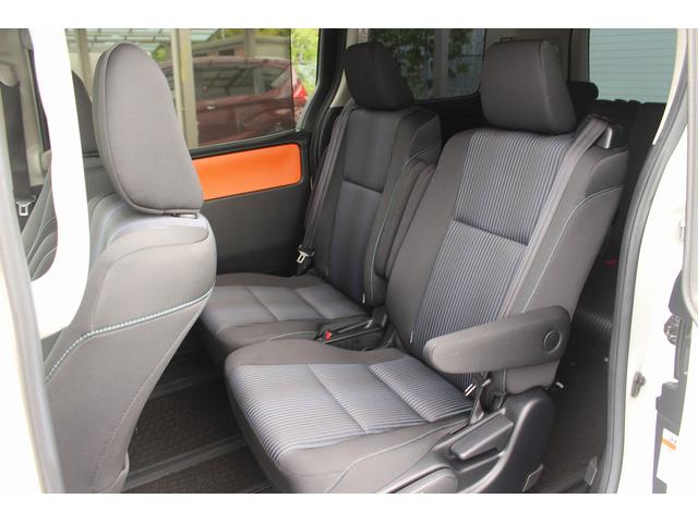 ヴォクシー ハイブリッドＺＳ　雹害　ＡＬＰＩＮＥ１０型ナビ　禁煙車　バックカメラ　フルセグＴＶ　ＥＴＣ　トヨタセーフティセンス　Ｂｌｕｅｔｏｏｔｈ接続　ｉｓｔｏｐ　両滴ワイパー　プッシュスタート　電動スライドドア（37枚目）