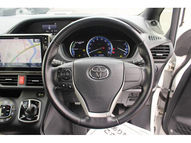 ヴォクシー ハイブリッドＺＳ　雹害　ＡＬＰＩＮＥ１０型ナビ　禁煙車　バックカメラ　フルセグＴＶ　ＥＴＣ　トヨタセーフティセンス　Ｂｌｕｅｔｏｏｔｈ接続　ｉｓｔｏｐ　両滴ワイパー　プッシュスタート　電動スライドドア（42枚目）