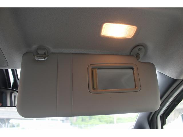 ヴォクシー ハイブリッドＺＳ　雹害　ＡＬＰＩＮＥ１０型ナビ　禁煙車　バックカメラ　フルセグＴＶ　ＥＴＣ　トヨタセーフティセンス　Ｂｌｕｅｔｏｏｔｈ接続　ｉｓｔｏｐ　両滴ワイパー　プッシュスタート　電動スライドドア（65枚目）